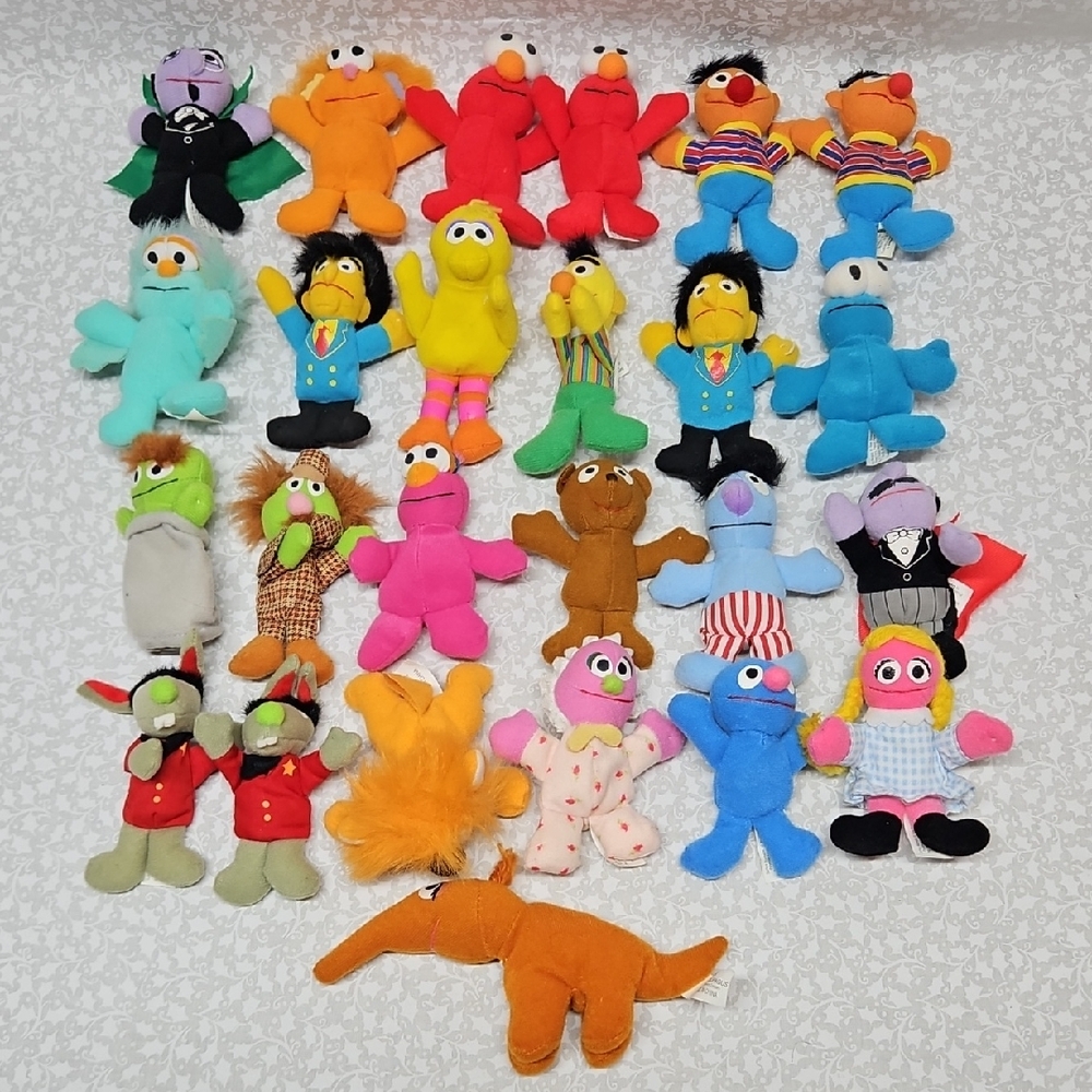 Jim Henson 1999 Kelloggs Mini Bean Plush Bert Count Sherlock Holmes More 25 Tota